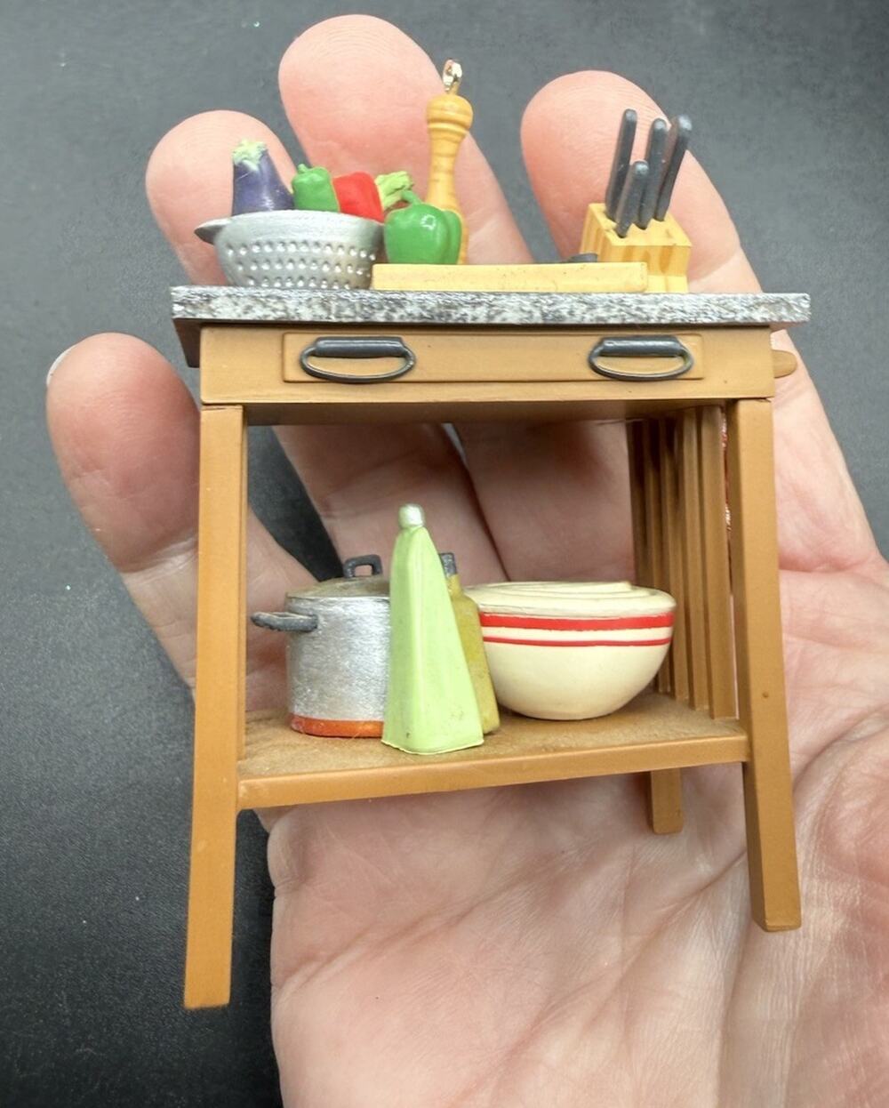 Hallmark Ornament Do Yourself a Flavor Cooking Kitchen Baking 2006 No Box LO20